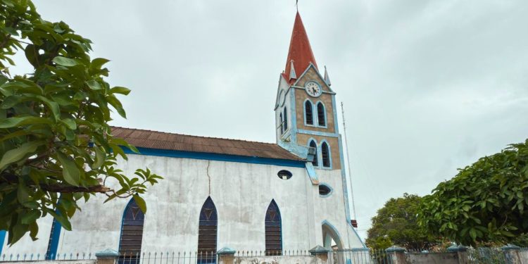 Igrejinha Centenária completa 100 anos e reafirma papel histórico em Guajará-Mirim