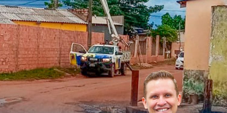 Cruzamento no Marcos Freire recebe manutenção na iluminação após solicitação de Pastor Bruno