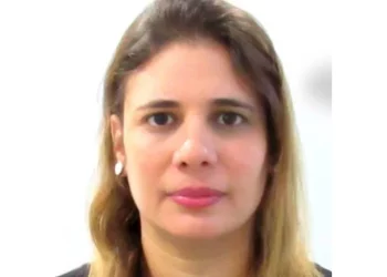 Professora é morta a facadas por aluno dentro de faculdade em Porto Velho