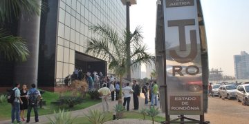 Padre é preso após celebrar missa no RS por condenação expedida pela Justiça de RO