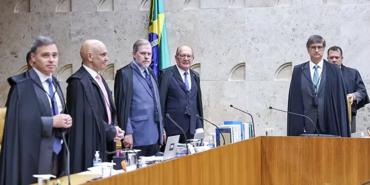 STF derruba decisão de Mendonça que prorrogava CPMI do INSS