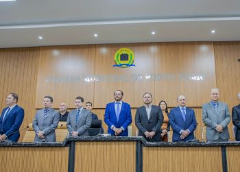 Vereador Dr. Macário entrega Títulos de Cidadão Honorário a médicos e advogado em solenidade na Câmara de Porto Velho