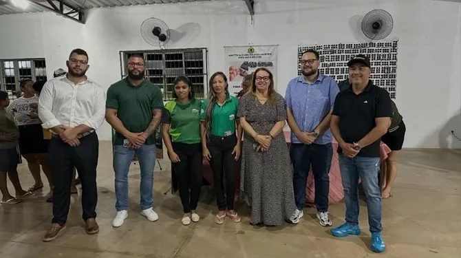 Ellis Regina ouve moradores do Residencial Cristal da Calama e estuda destinação de emendas para 2026