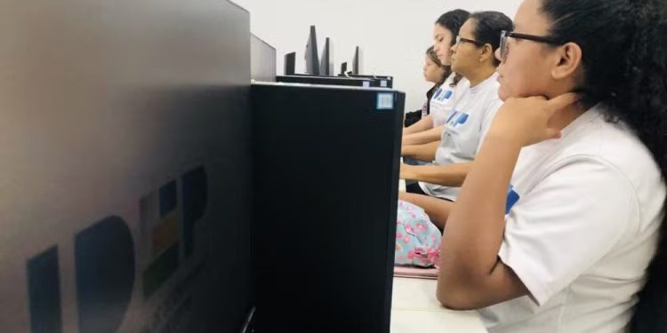 Mais de 20 cursos gratuitos estão com inscrições abertas em Porto Velho; veja como participar