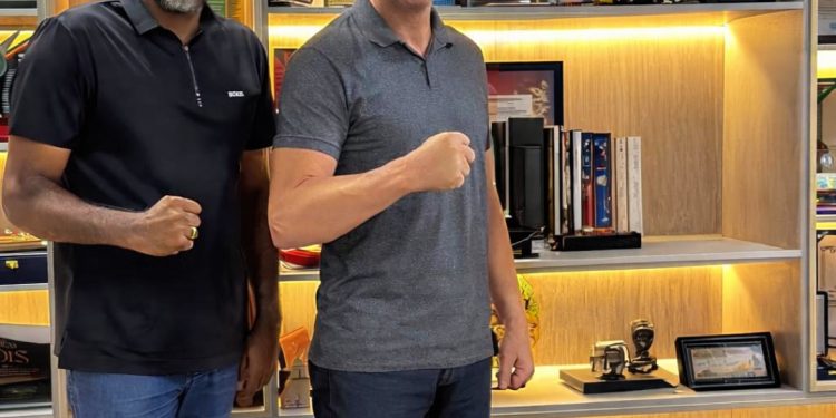 Dr. Santana cumpre agenda emergencial no feriado e pressiona Governo do Estado por programa de segurança, asfalto, praças e moradia em Porto Velho