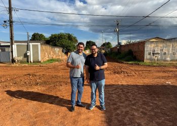 Vereador Márcio Pacele articula e garante avanço da terraplanagem no bairro Igarapé