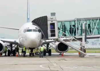 Governo avalia zerar imposto sobre combustível de avião para conter alta nas passagens