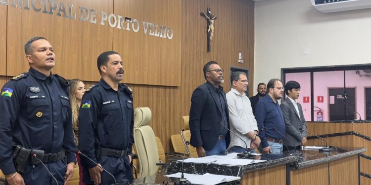 Dr. Santana promove audiência pública e cobra melhorias para Bairro Novo e Residencial Sevilha
