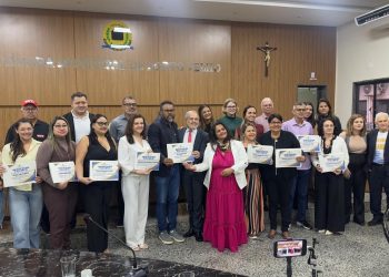 Vereador Dr. Santana entrega Moção de Aplausos e reforça defesa da valorização da enfermagem em Porto Velho