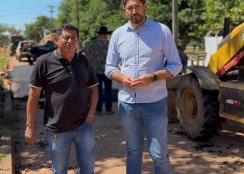 Pedido de Márcio Pacele resulta em operação tapa-buracos no bairro Rosalina de Carvalho